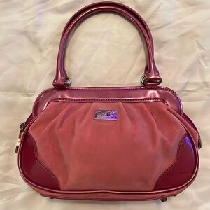 Beijo Just Hold Me fuchsia purse​​